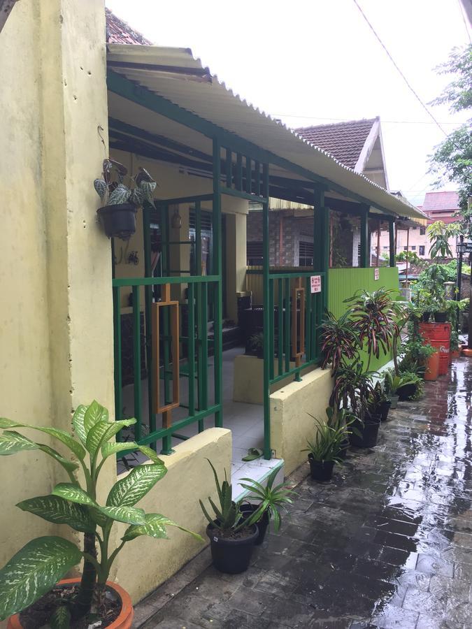 D'Santoso Homestay Yogyakarta Extérieur photo