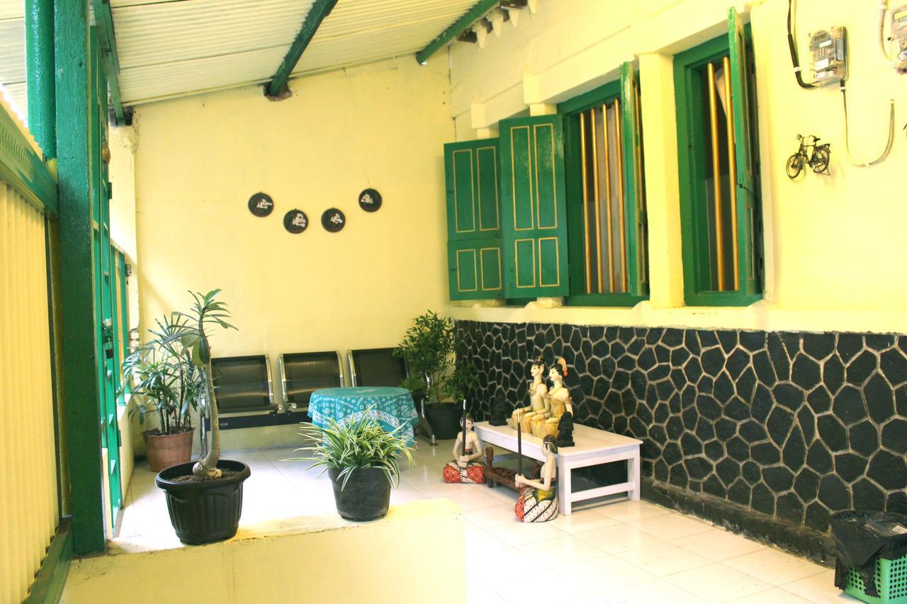 D'Santoso Homestay Yogyakarta Extérieur photo