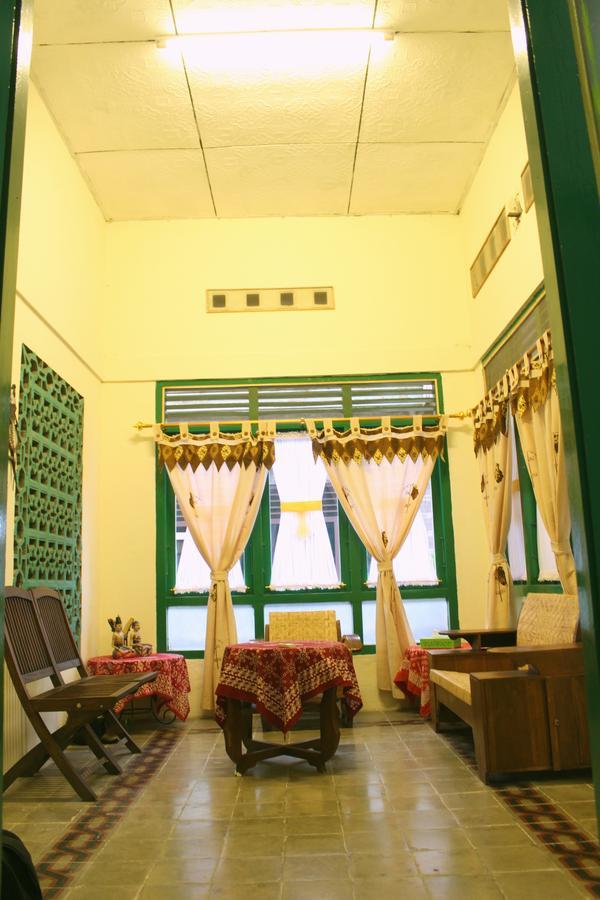 D'Santoso Homestay Yogyakarta Extérieur photo